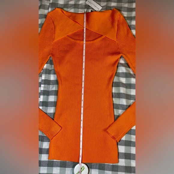 New York & Company Women’s Ribbed Cut-Out Pullover Sweater - Picture 2 of 7